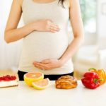 Bà bầu 3 tháng đầu nên gì để vào con, mẹ không lo tăng cân?