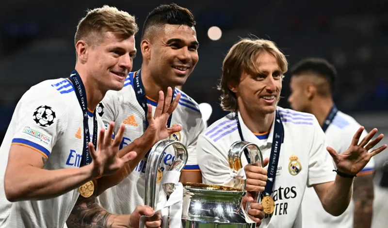 Bộ ba huyền thoại Modrić – Kroos – Casemiro cùng nhau chinh phục vô số danh hiệu Champions League cao quý.